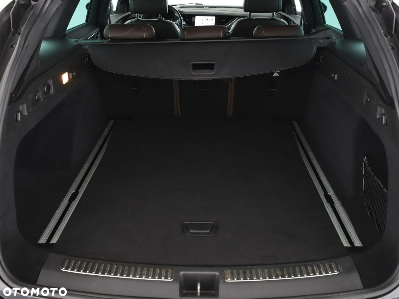 Opel Insignia 2.0 T 4x4 Innovation S&S - 20