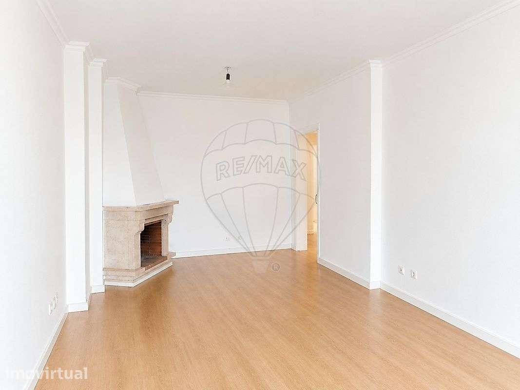 Apartamento T2 para arrendamento - Grande imagem: 2/16