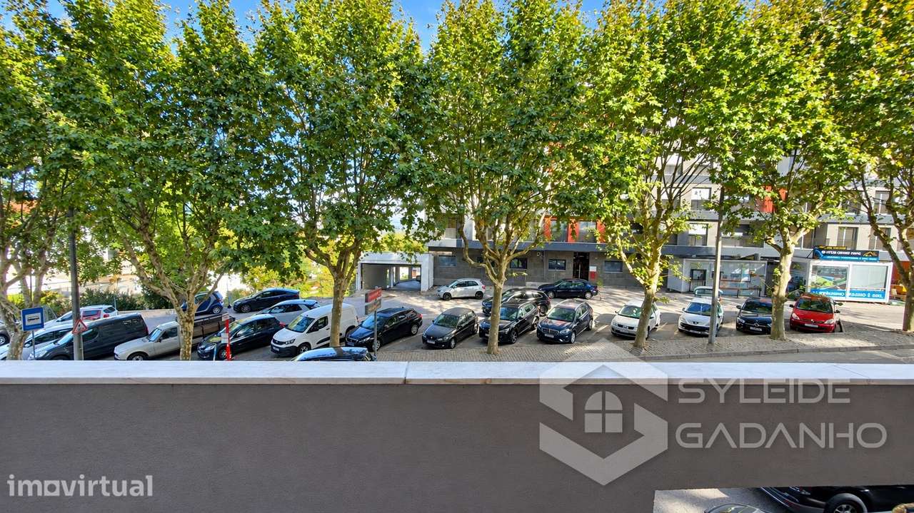 APARTAMENTO T4 PARA ARRENDAMENTO NA ZONA BAIXA DA COVILHÃ - Grande imagem: 3/48