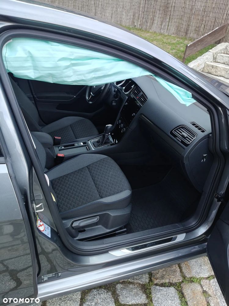 Volkswagen Golf - 13