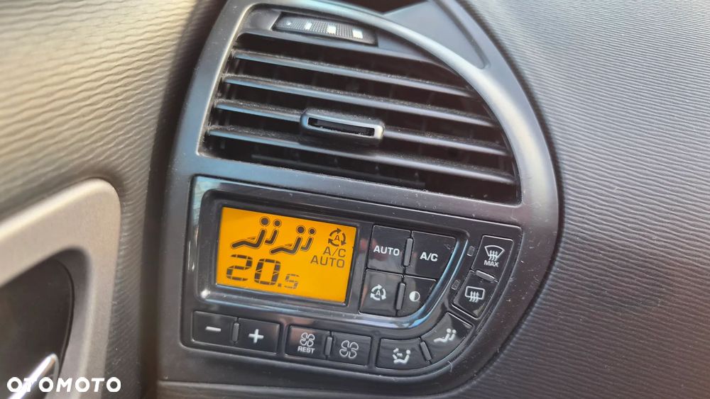 Citroën C4 Picasso 1.6 e-HDi Seduction - 5