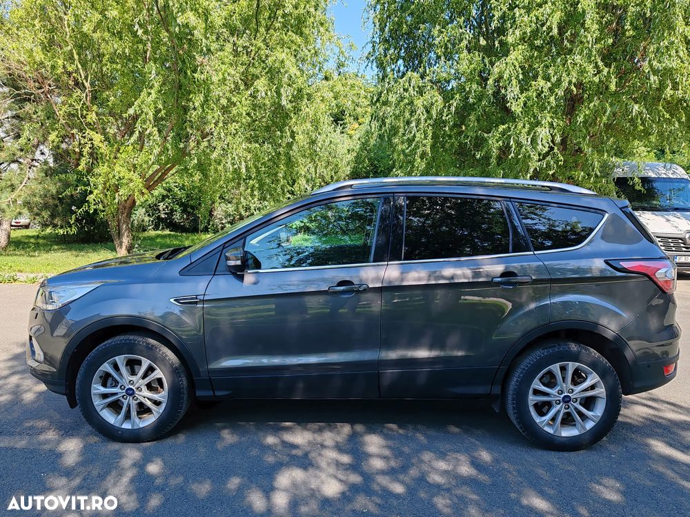 Ford Kuga 1.5 EcoBoost 2WD Titanium - 3