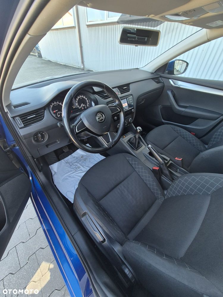 Skoda Octavia 1.6 TDI Active - 9
