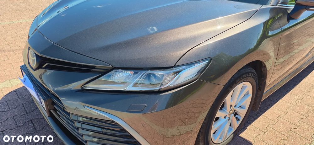 Toyota Camry 2.5 Hybrid Comfort CVT - 4