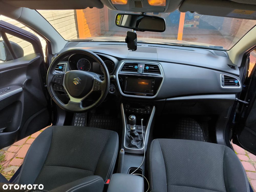 Suzuki SX4 S-Cross 1.4 T Premium - 7