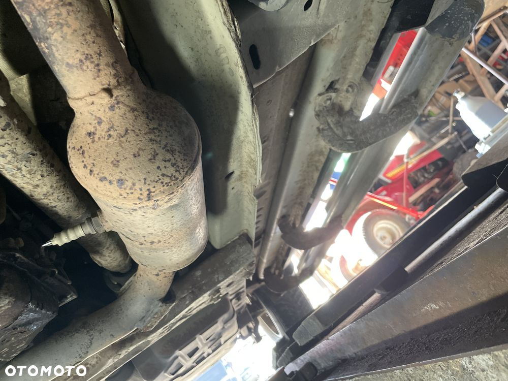 Jeep Liberty 3.7 4x4 - 17