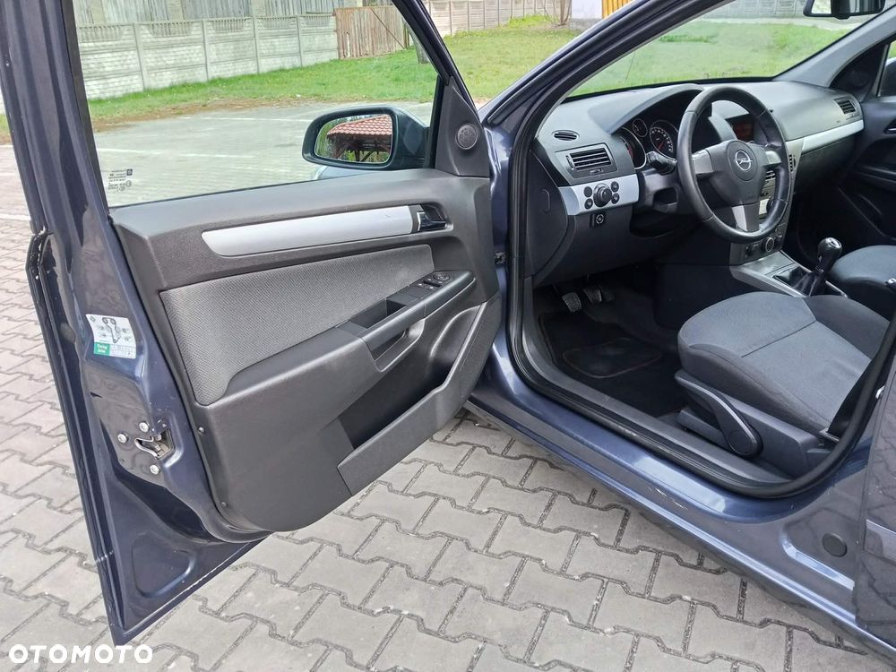Opel Astra 1.6 Edition - 22