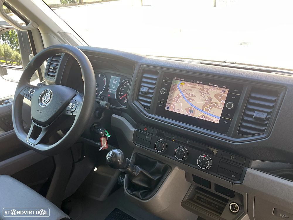 VW Crafter 2.0 TDI Contentor + Plataforma Elevatória - 28