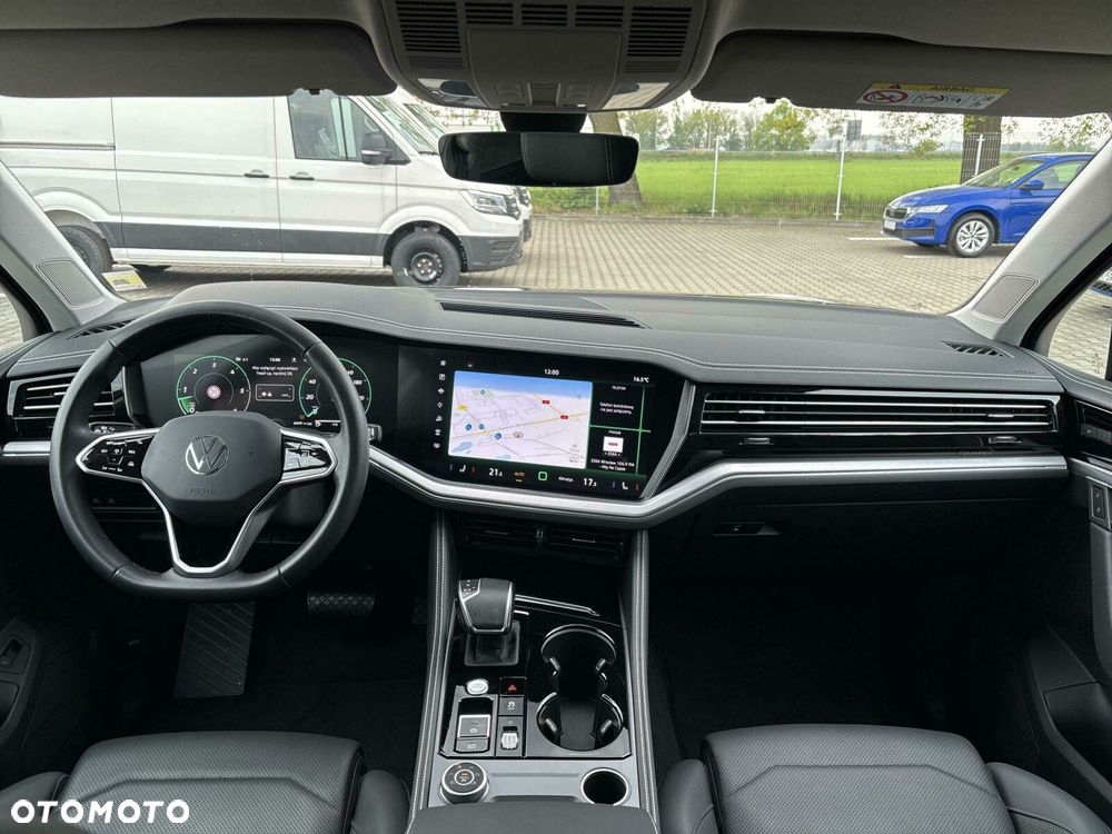 Volkswagen Touareg - 22