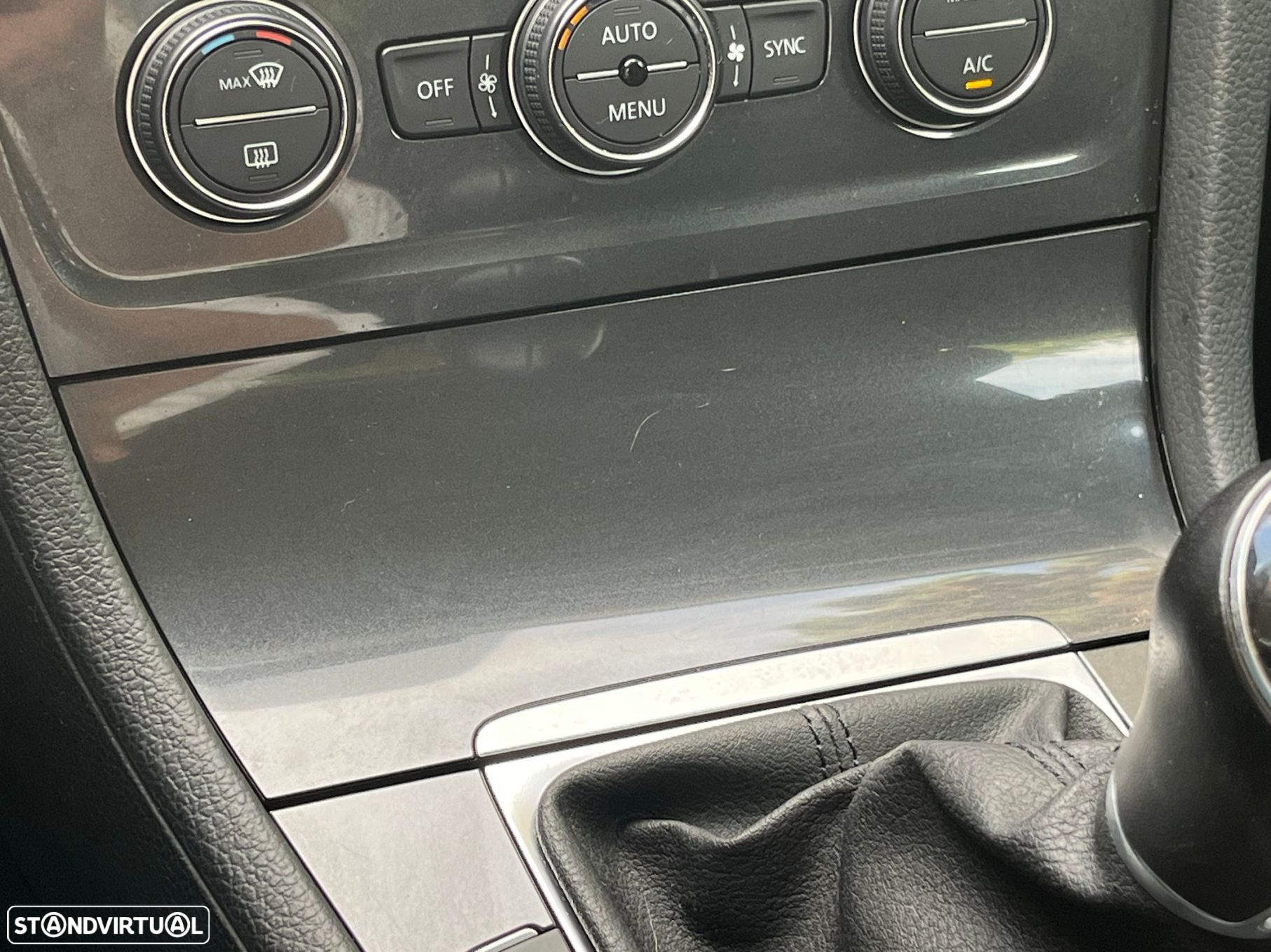 VW Golf 1.0 TSI Trendline Pack - 40