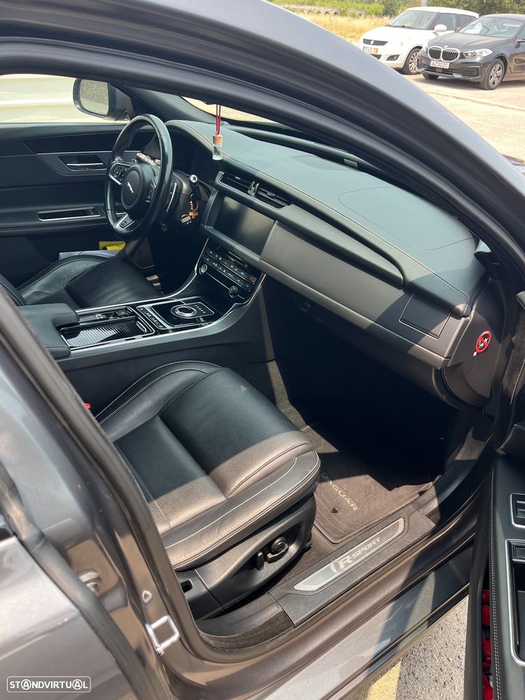 Jaguar XF 20d Aut. R-Sport Ingenium Edition - 11