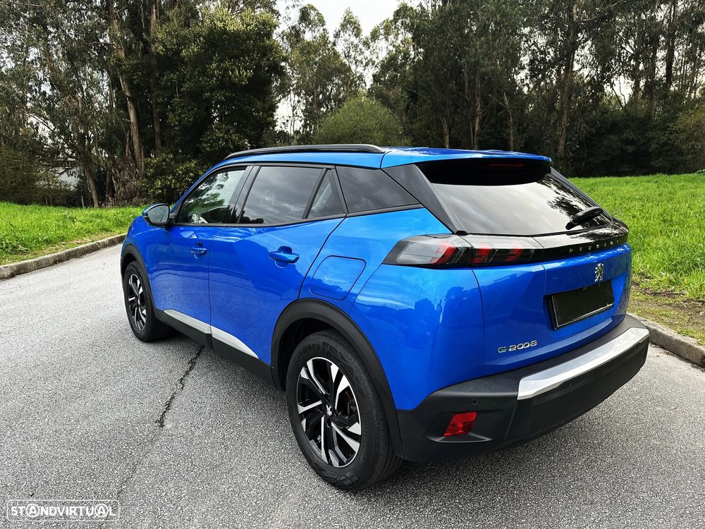 Peugeot e-2008 Allure+ - 11