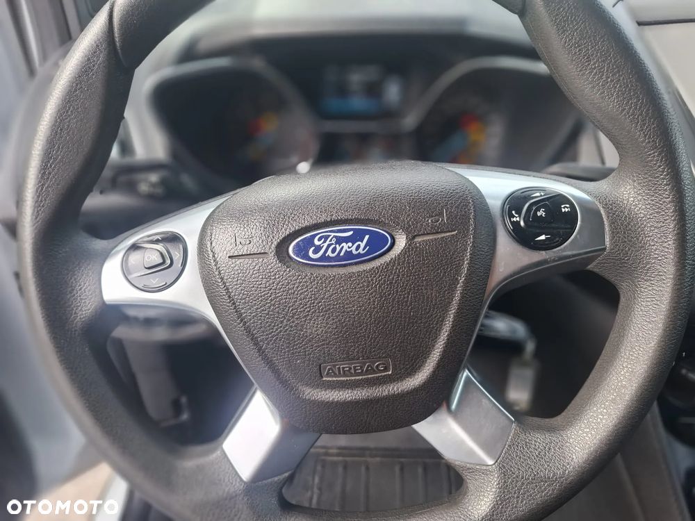 Ford Tourneo Connect - 16