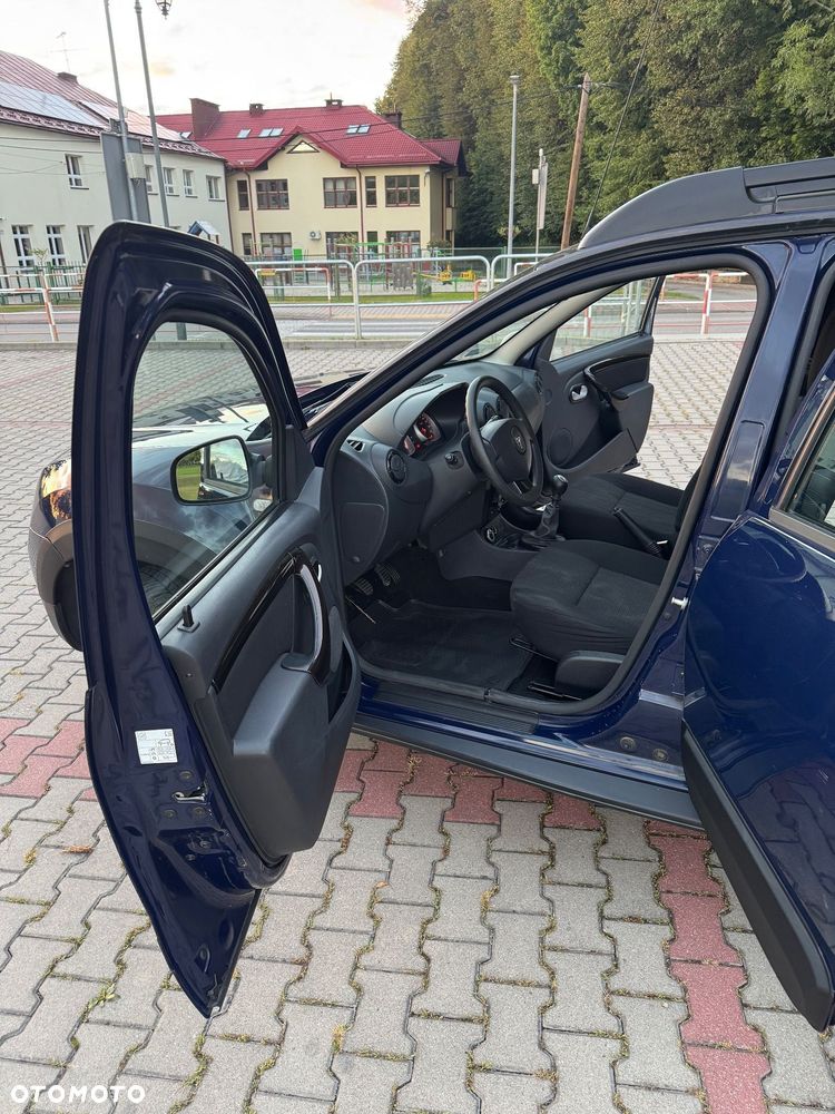 Dacia Duster 1.5 dCi Laureate 4x4 - 11