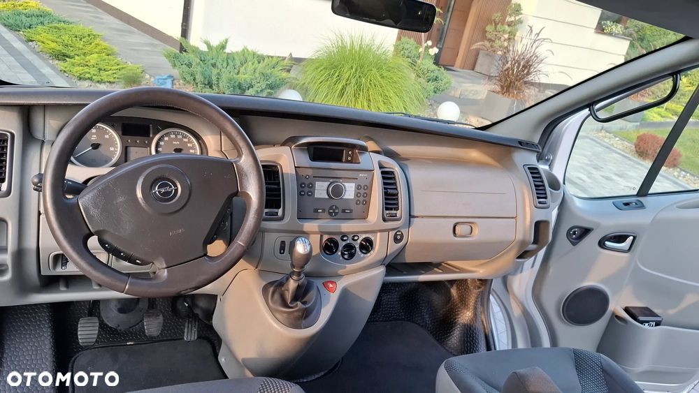 Opel VIVARO - 24