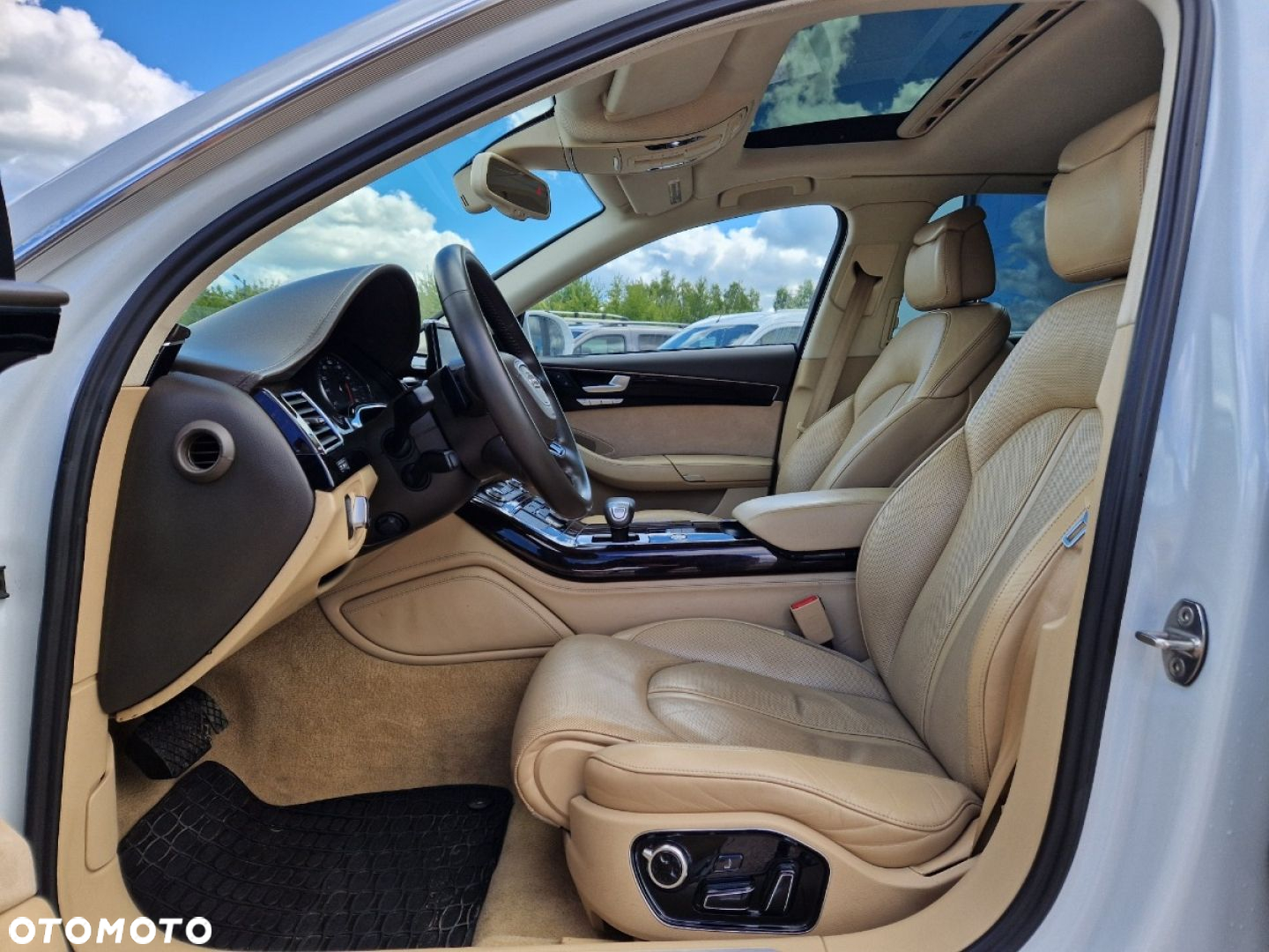 Audi A8 - 5