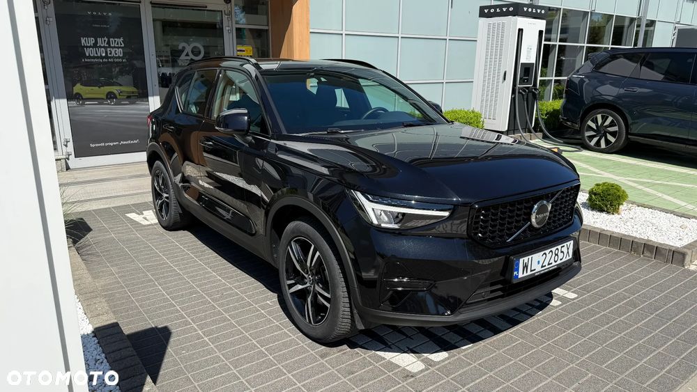 Volvo XC 40 B3 Plus Dark - 3
