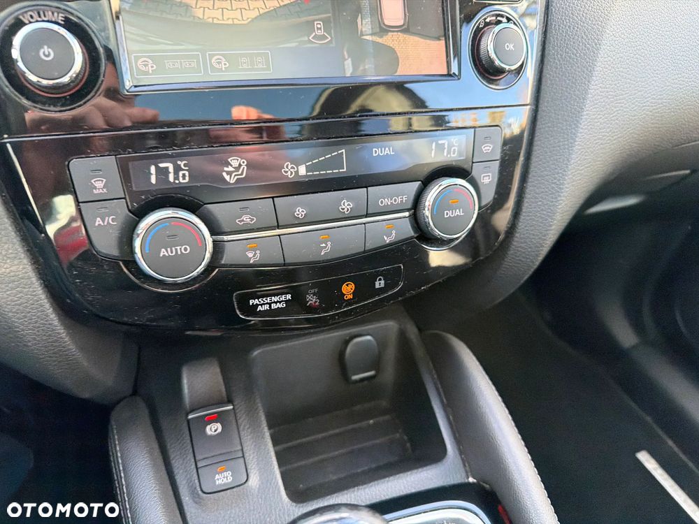 Nissan Qashqai 1.3 DIG-T Tekna - 20