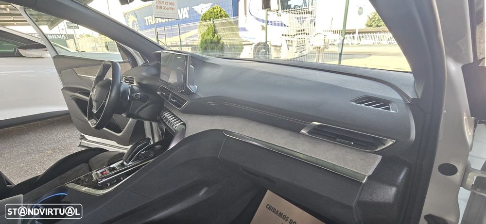 Peugeot 3008 1.6 Hybrid GT e-EAT8 - 33