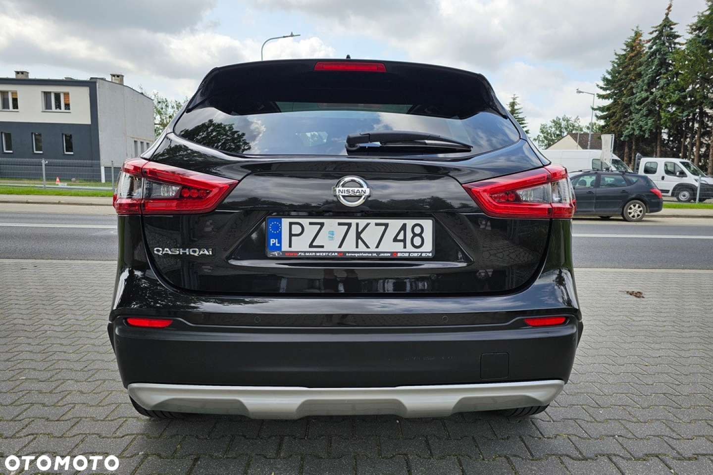 Nissan Qashqai - 12