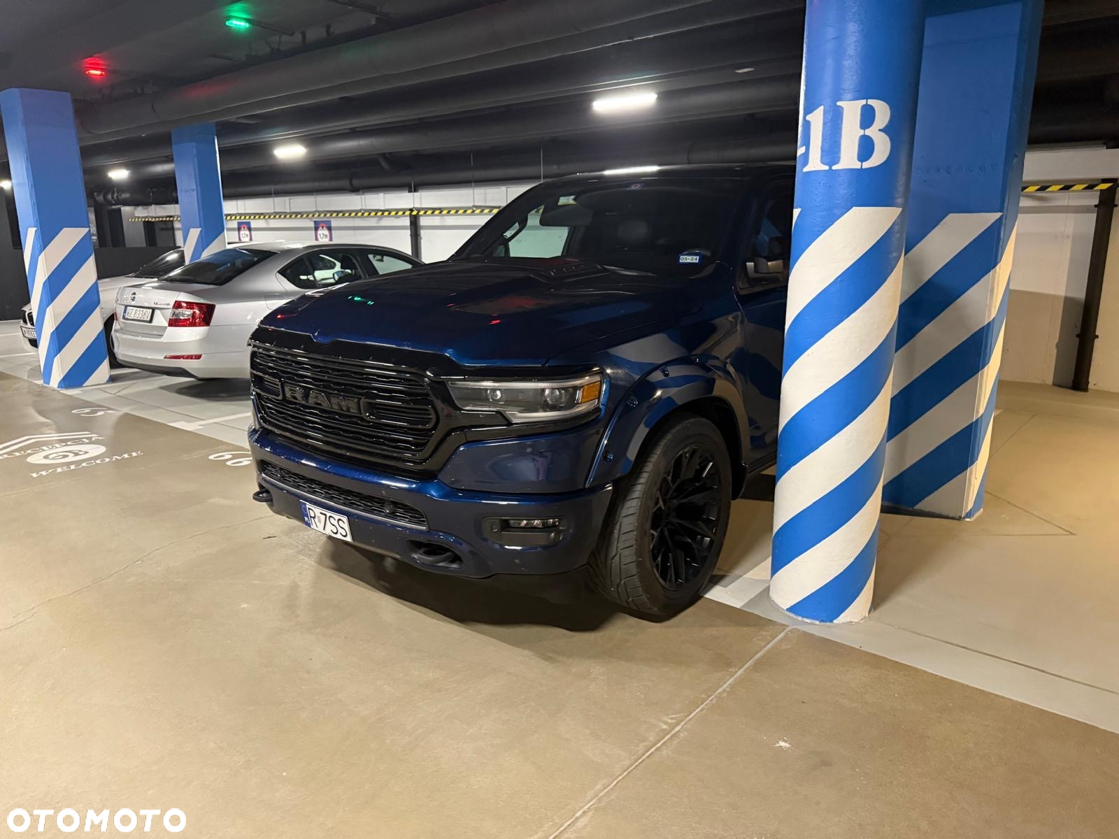 RAM 1500 5.7 Crew Cab Limited - 5