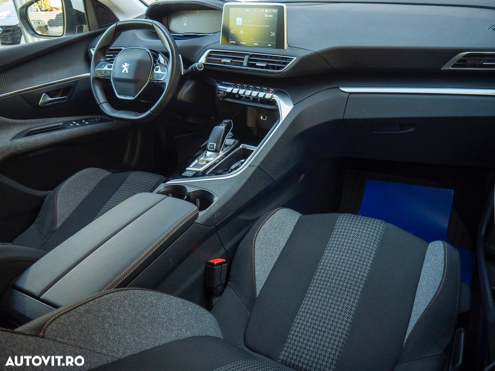 Peugeot 3008 1.2 PureTech Turbo S&S EAT6 Active - 6