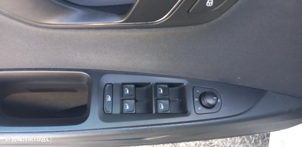 SEAT Leon ST 1.6 TDI Reference Ecomotive - 16