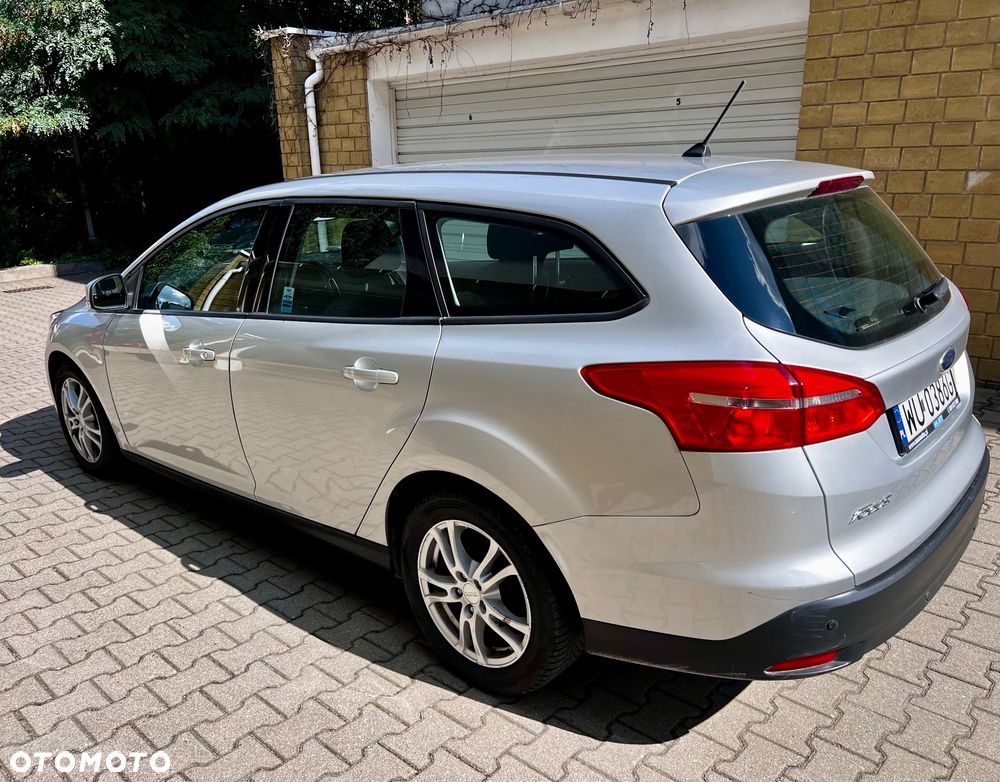 Ford Focus 1.6 Titanium - 1