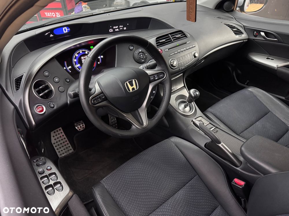 Honda Civic 1.4 Sport - 8
