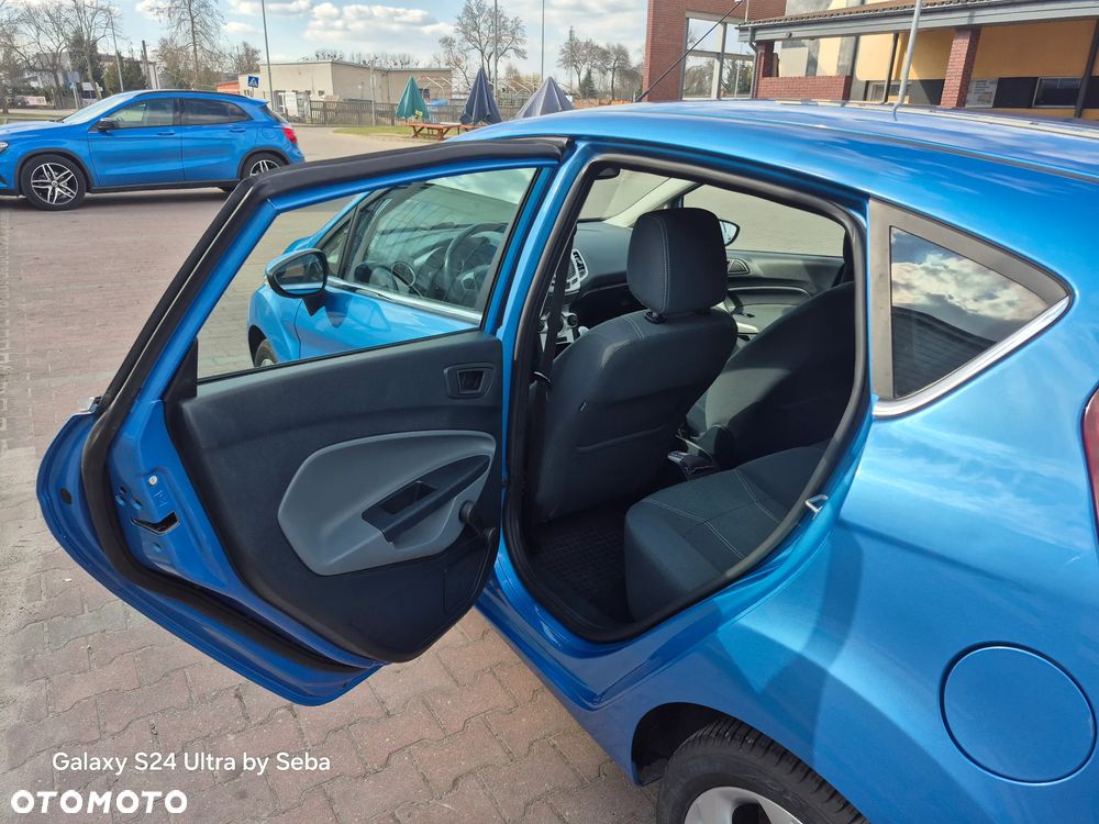 Ford Fiesta 1.4 Champions Edition - 11