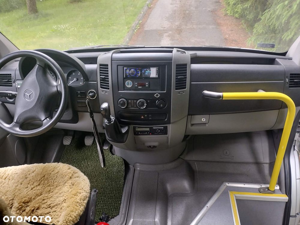 Mercedes-Benz SPRINTER - 7