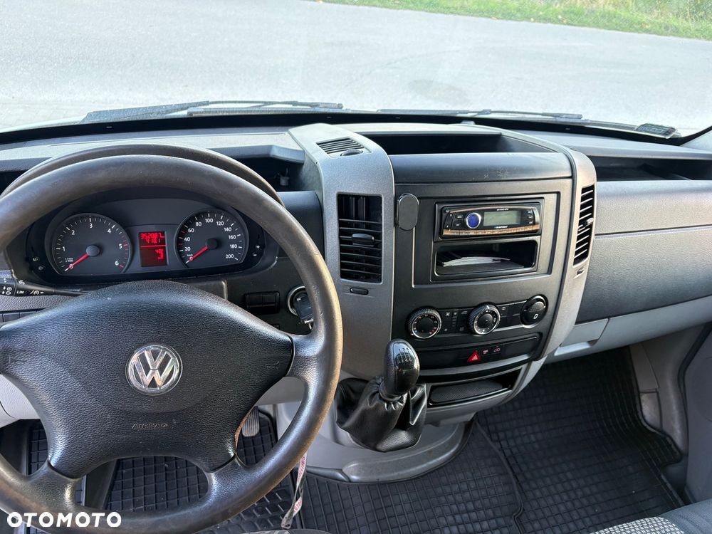 Volkswagen Crafter - 2