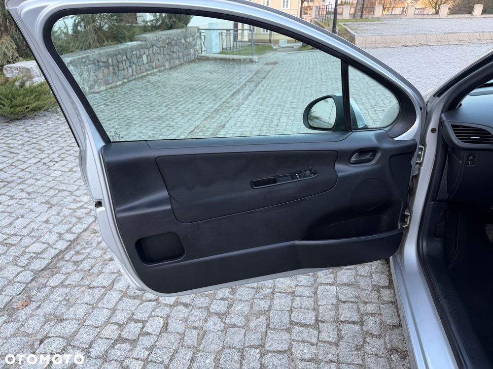 Peugeot 207 95 VTi Filou - 16