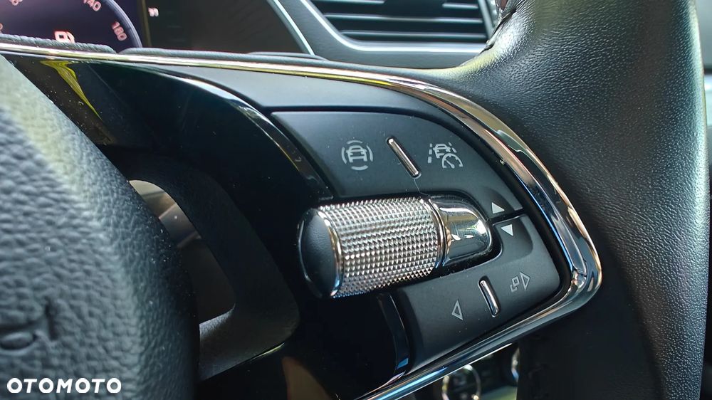 Skoda Superb 1.5 TSI DSG Ambition - 26