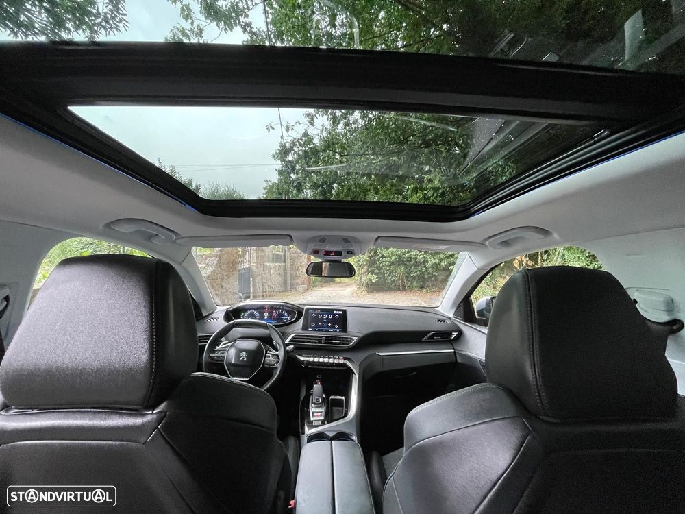 Peugeot 3008 1.2 PureTech Allure EAT8 - 22