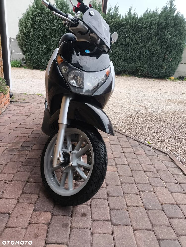 Piaggio Beverly - 2