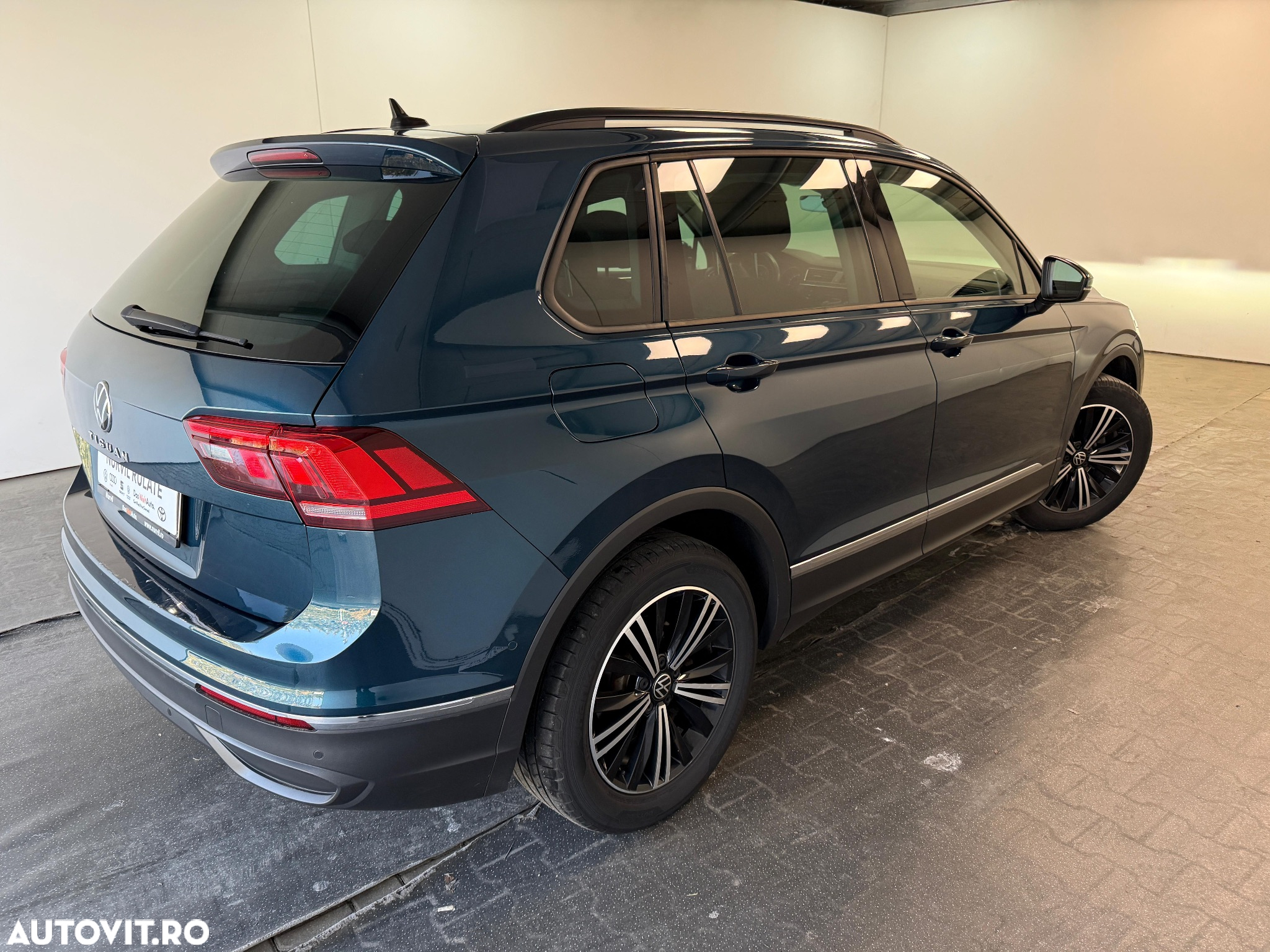 Volkswagen Tiguan 1.5 TSI ACT DSG Comfortline - 29