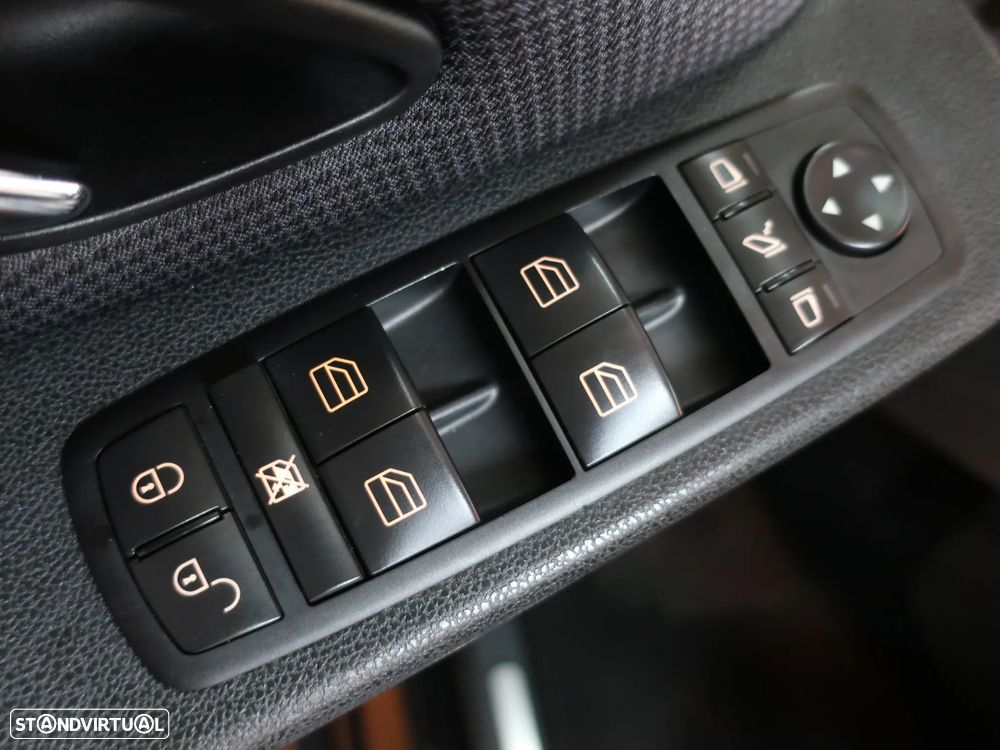 Mercedes-Benz B 180 CDI - 15