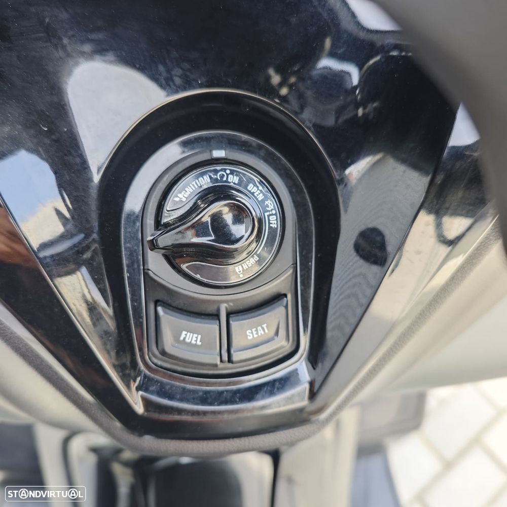 Yamaha Tricity 300 - 9