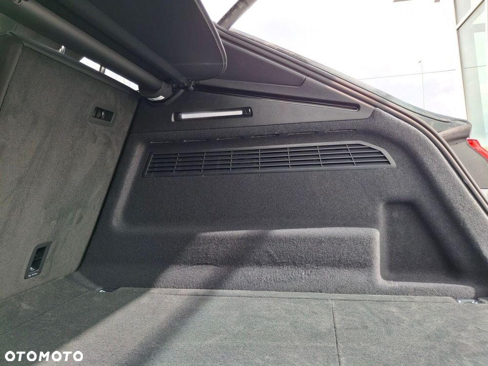 Audi Q8 - 13
