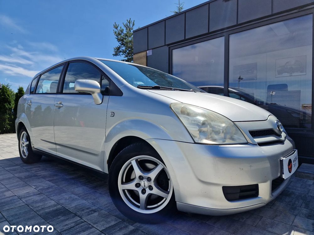 Toyota Corolla Verso - 5