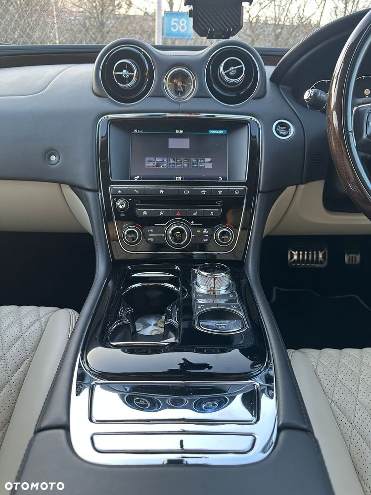 Jaguar XJ 3.0 V6 Langversion Autobiography - 34