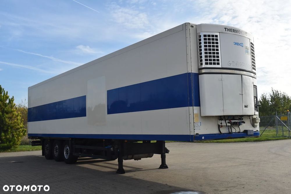 Schmitz Cargobull SKO 24 - 10