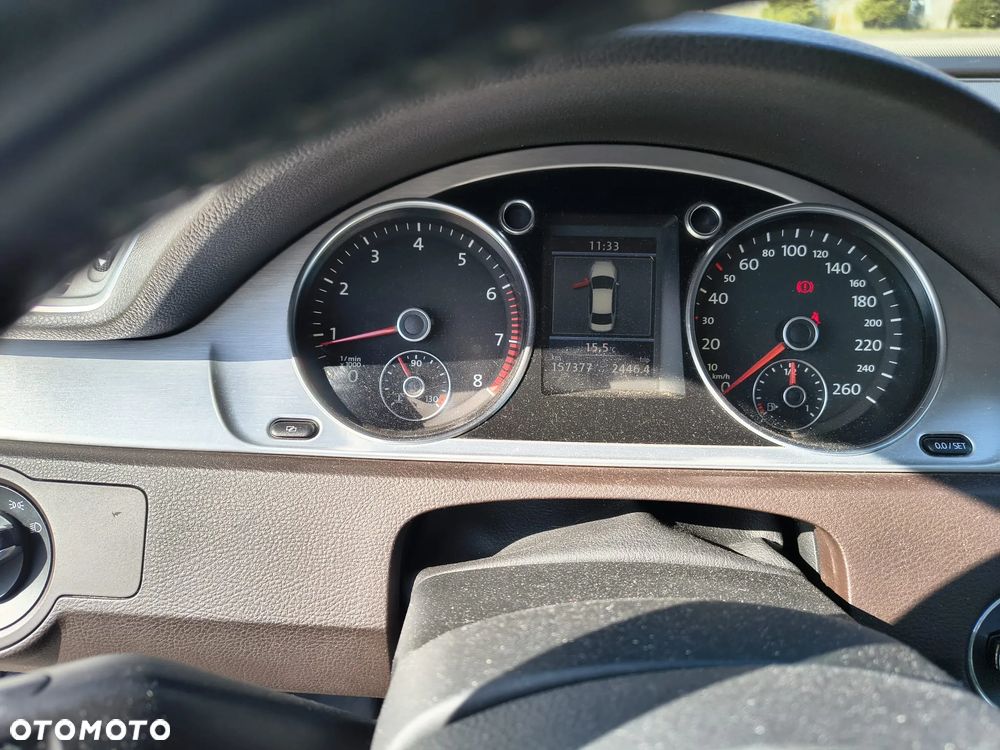 Volkswagen Passat 1.8 TSI Trendline - 14