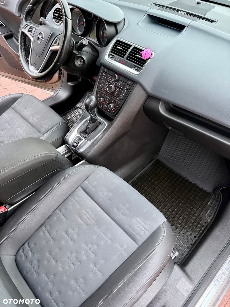 Opel Meriva - 9