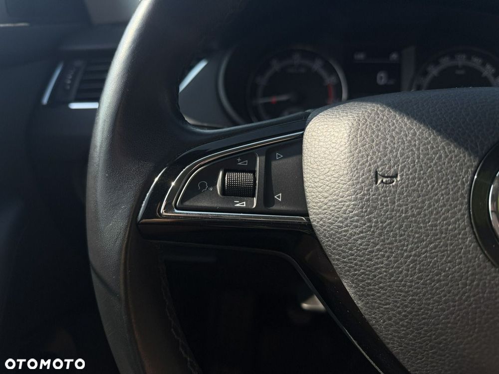 Skoda Octavia 1.0 TSI Ambition - 10