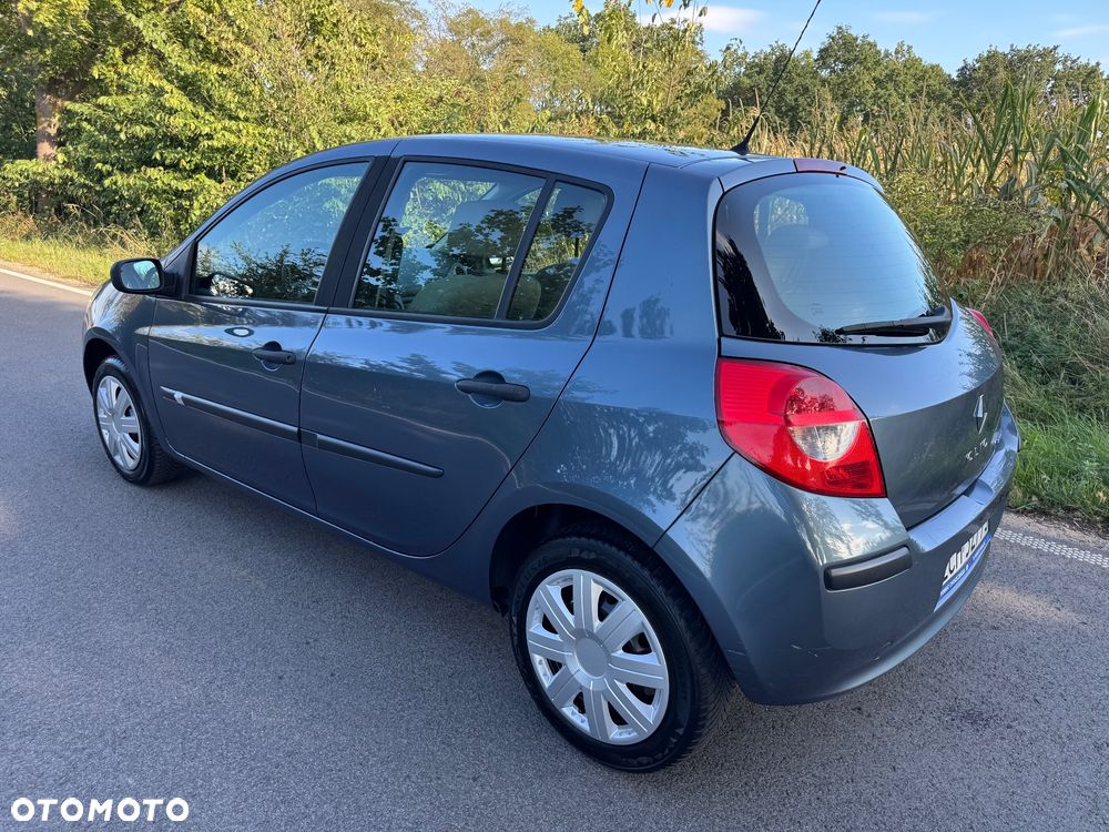 Renault Clio 1.2 16V Alize - 6