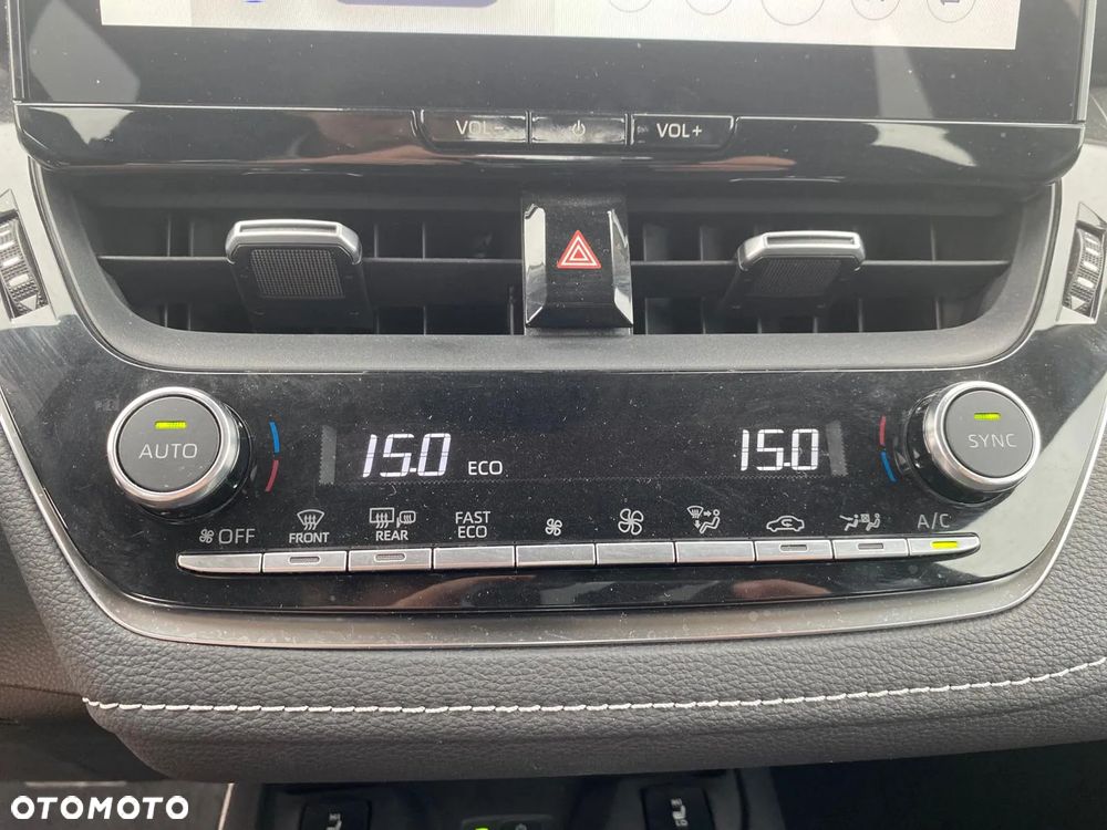 Toyota Corolla 1.8 Hybrid Comfort - 33