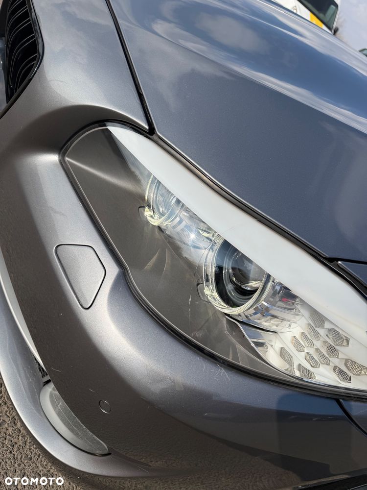 BMW Seria 5 525d xDrive Sport-Aut - 15