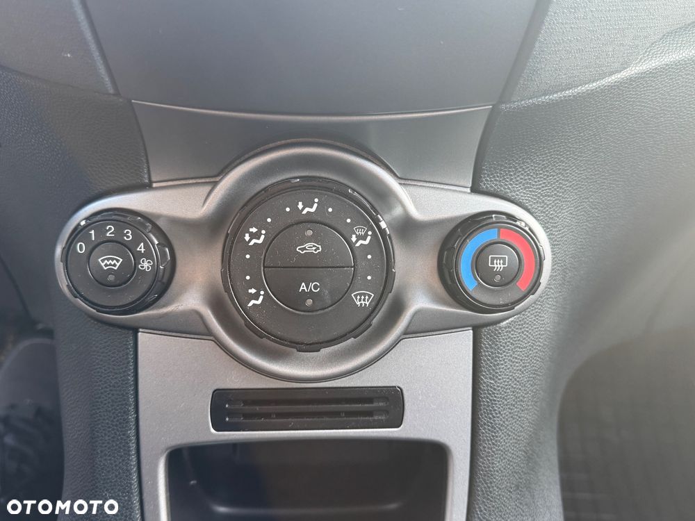 Ford Fiesta 1.25 Titanium - 11